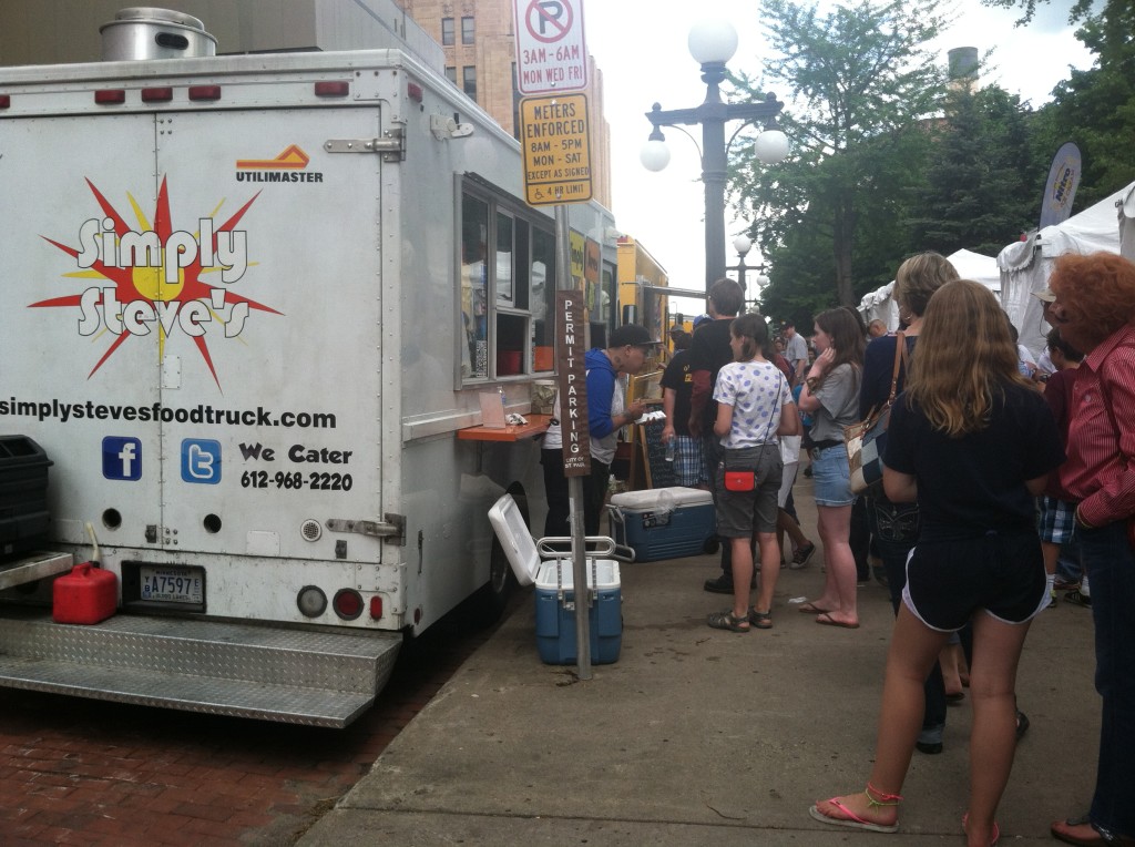 line at a food truck