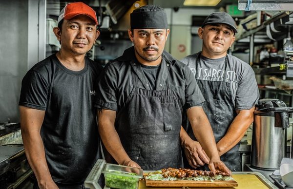 701+ Kitchen Slogans that Sizzle for Cooking Classes