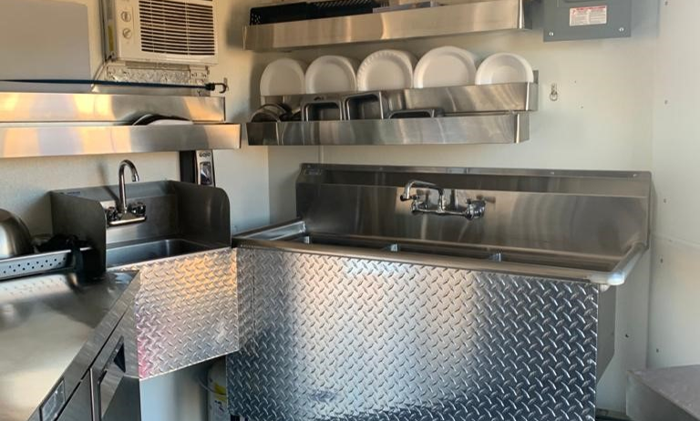 Top of the Line and Fully Equipped 18′ Lark Food Trailer in Weatheford, TX