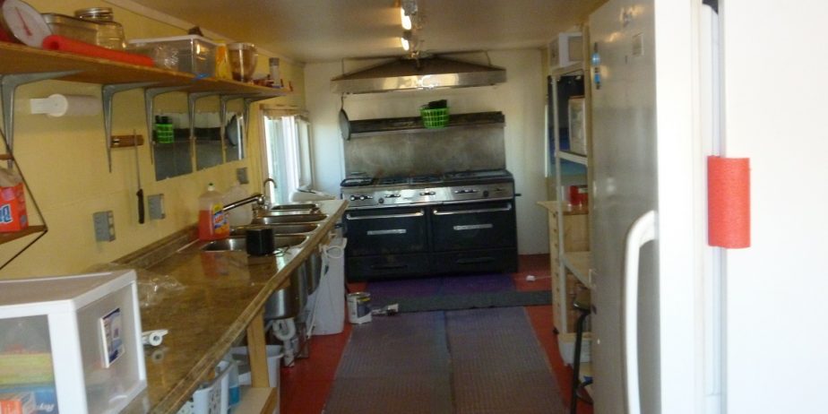Large Class 4 Nash Food Cart for Sale in Silver Lake, OR