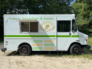 21ft Fully-Equipped Low Mileage Smoothie/Beverage Food Truck in Foster, RI