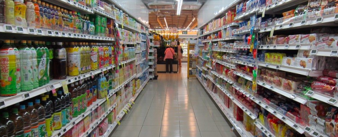 Want your food in retail? You'll need labels. grocery store