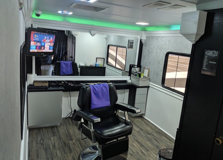 interior mobile salon 