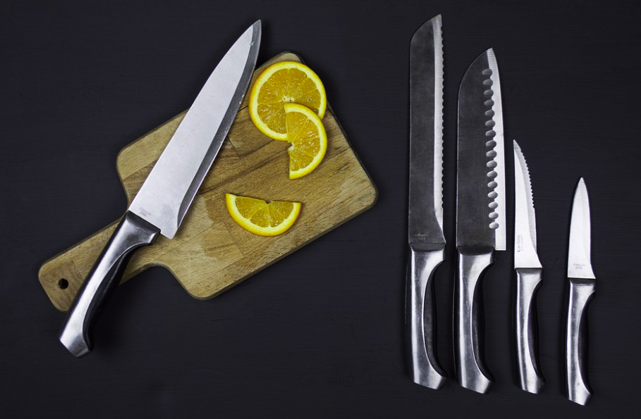 kitchen knives